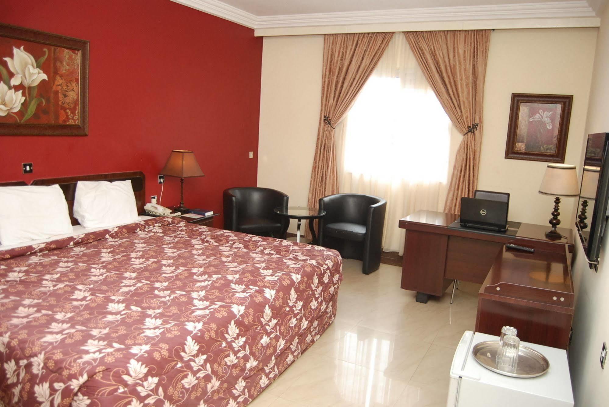 Agura Hotel Abuja Extérieur photo