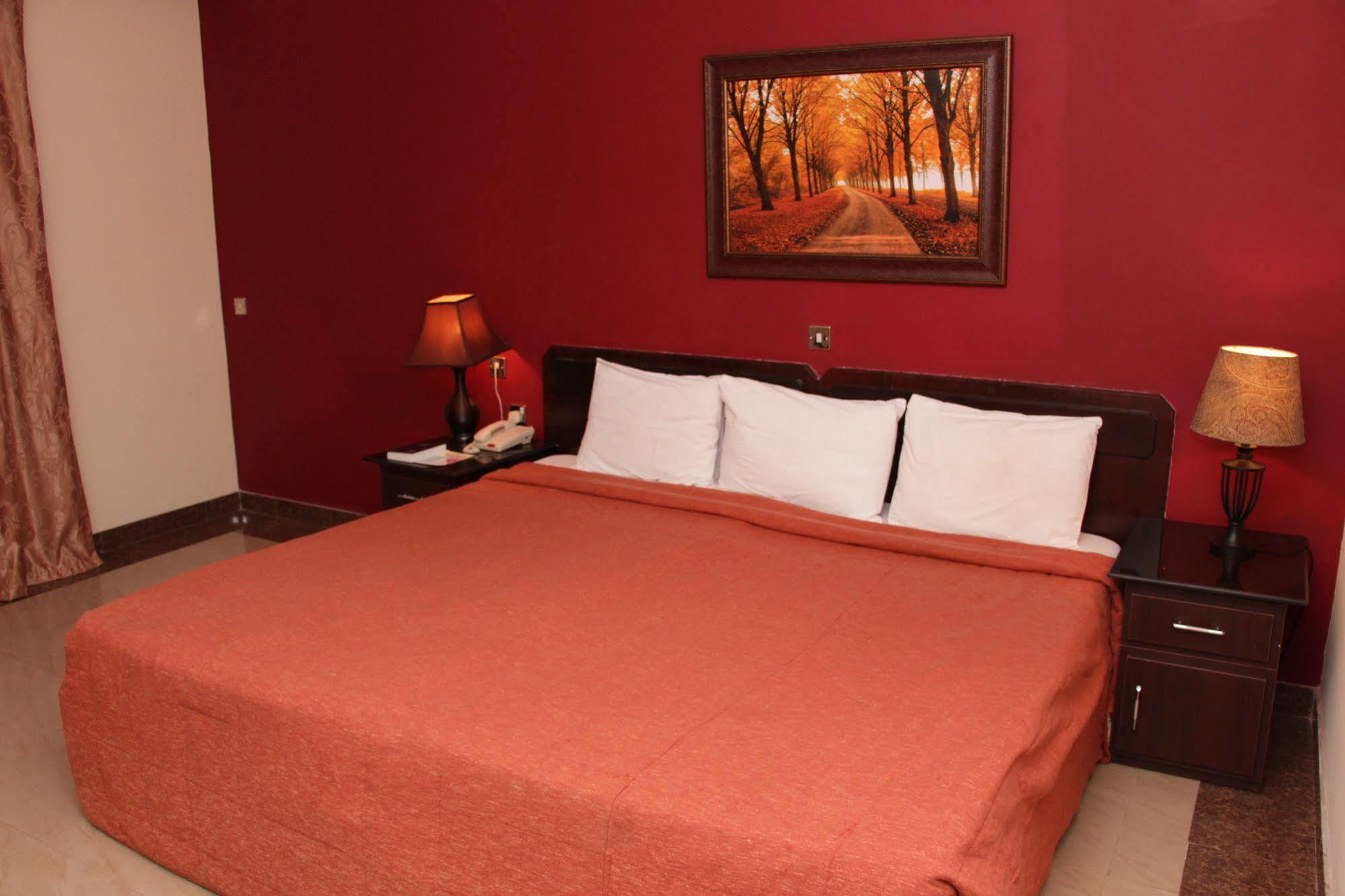 Agura Hotel Abuja Extérieur photo