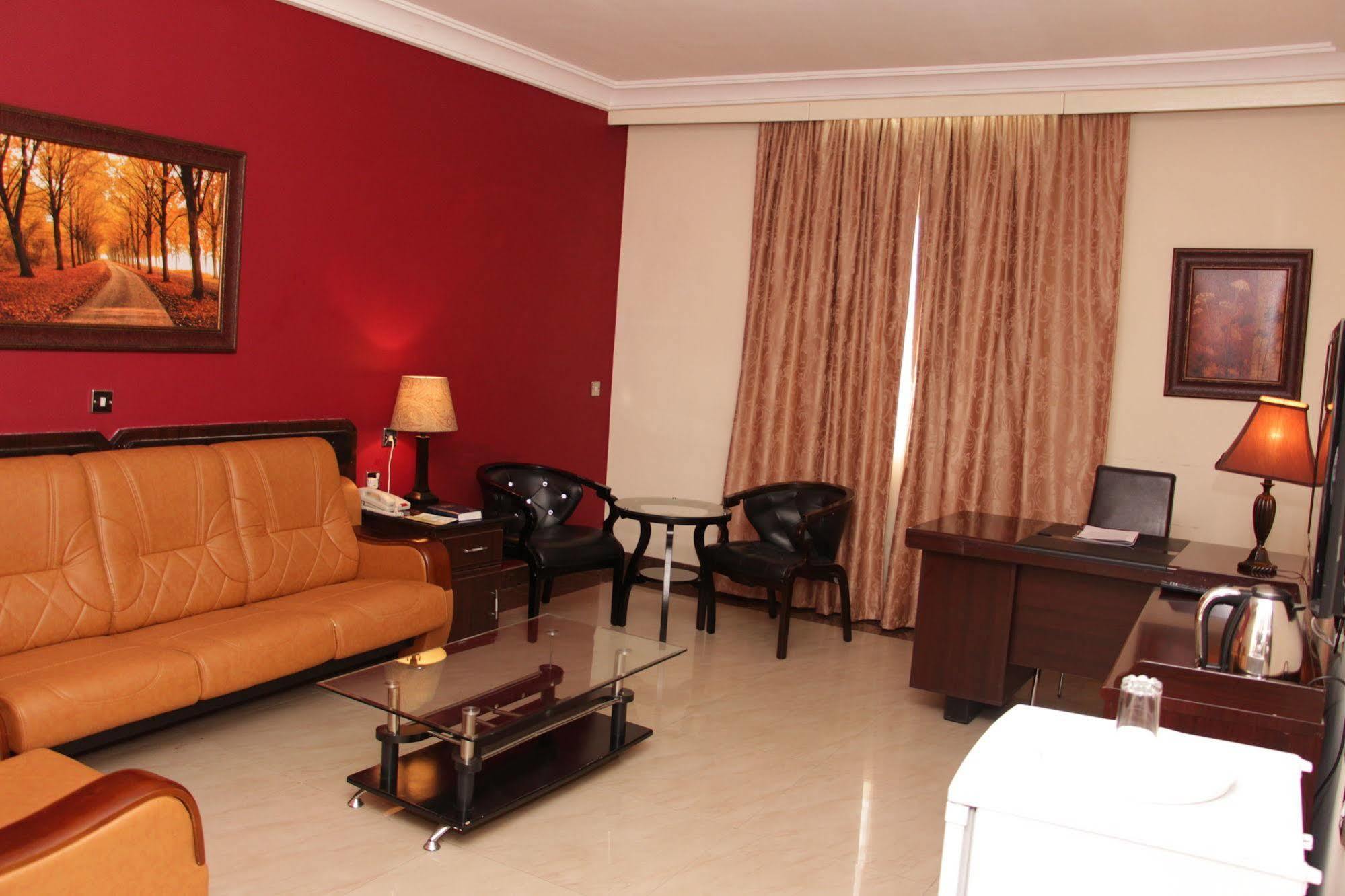 Agura Hotel Abuja Extérieur photo