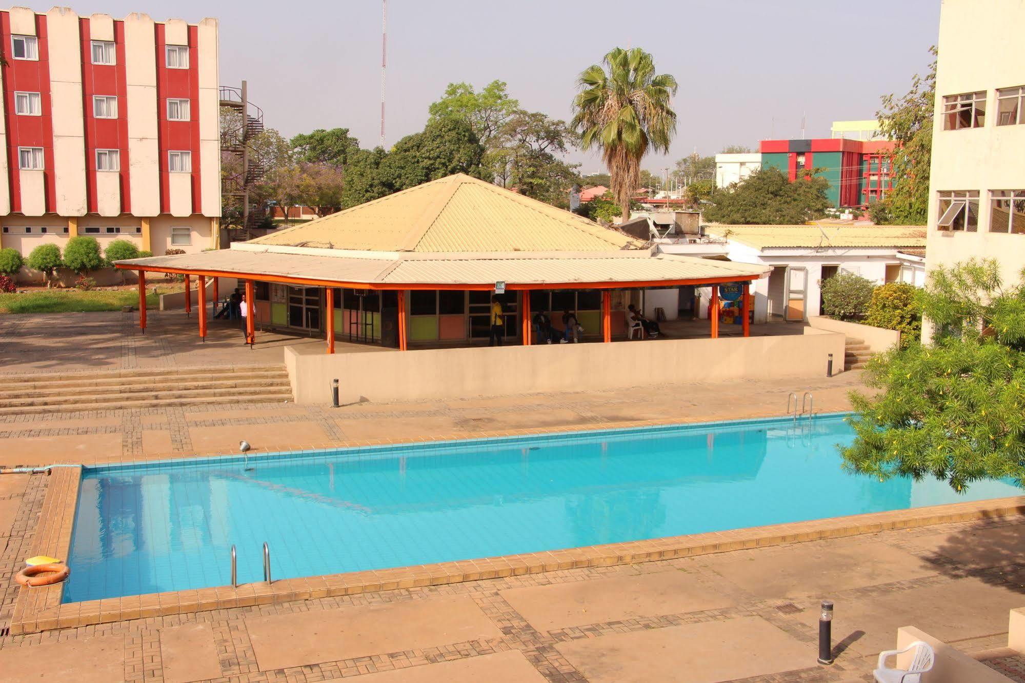 Agura Hotel Abuja Extérieur photo
