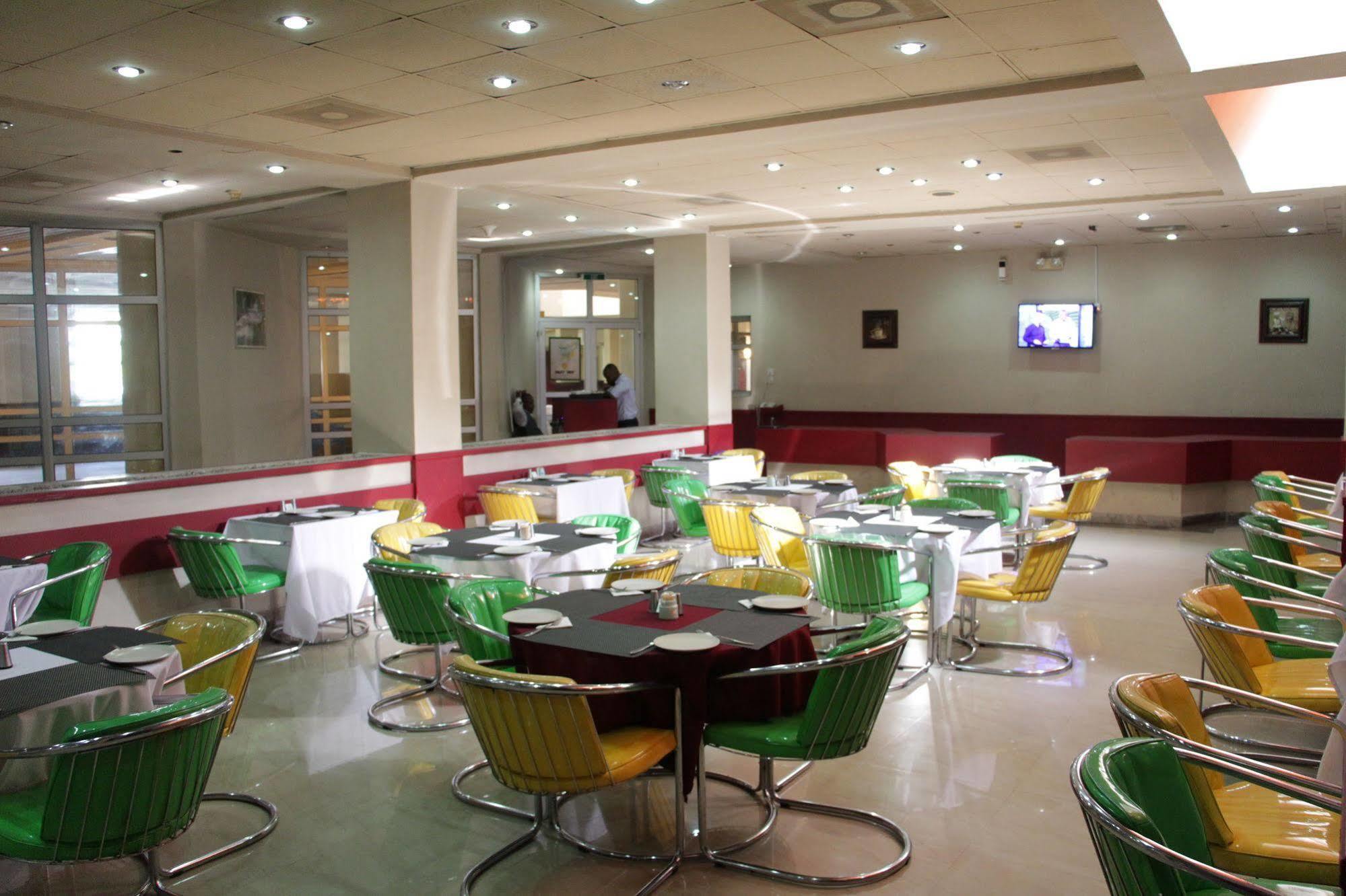 Agura Hotel Abuja Extérieur photo